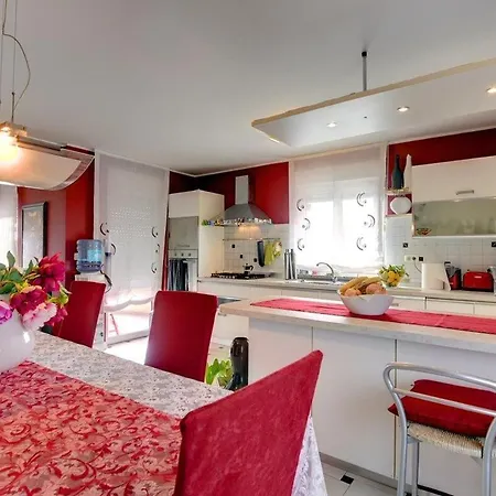 Apartman Delia *