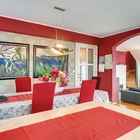 Apartamento Delia *