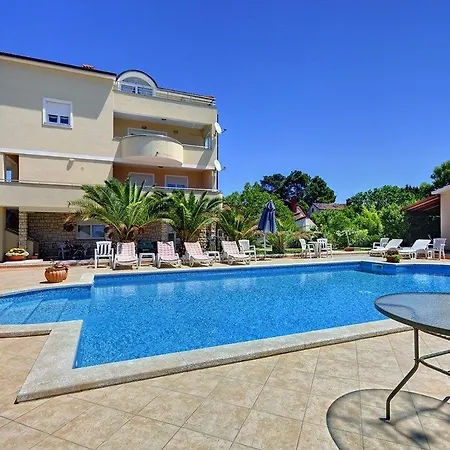 דירה Apartments Delia