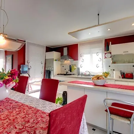 Apartamento Delia *