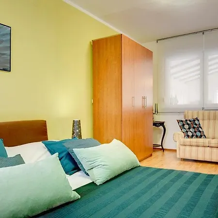 דירה Apartments Delia מדולין