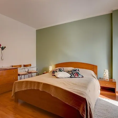 דירה Apartments Delia *